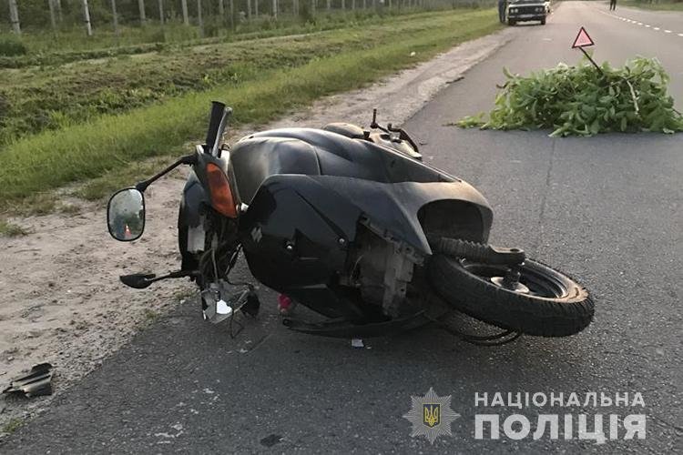 За добу трапилось три ДТП за участі скутеристів, одна закінчилась летально (Фото)